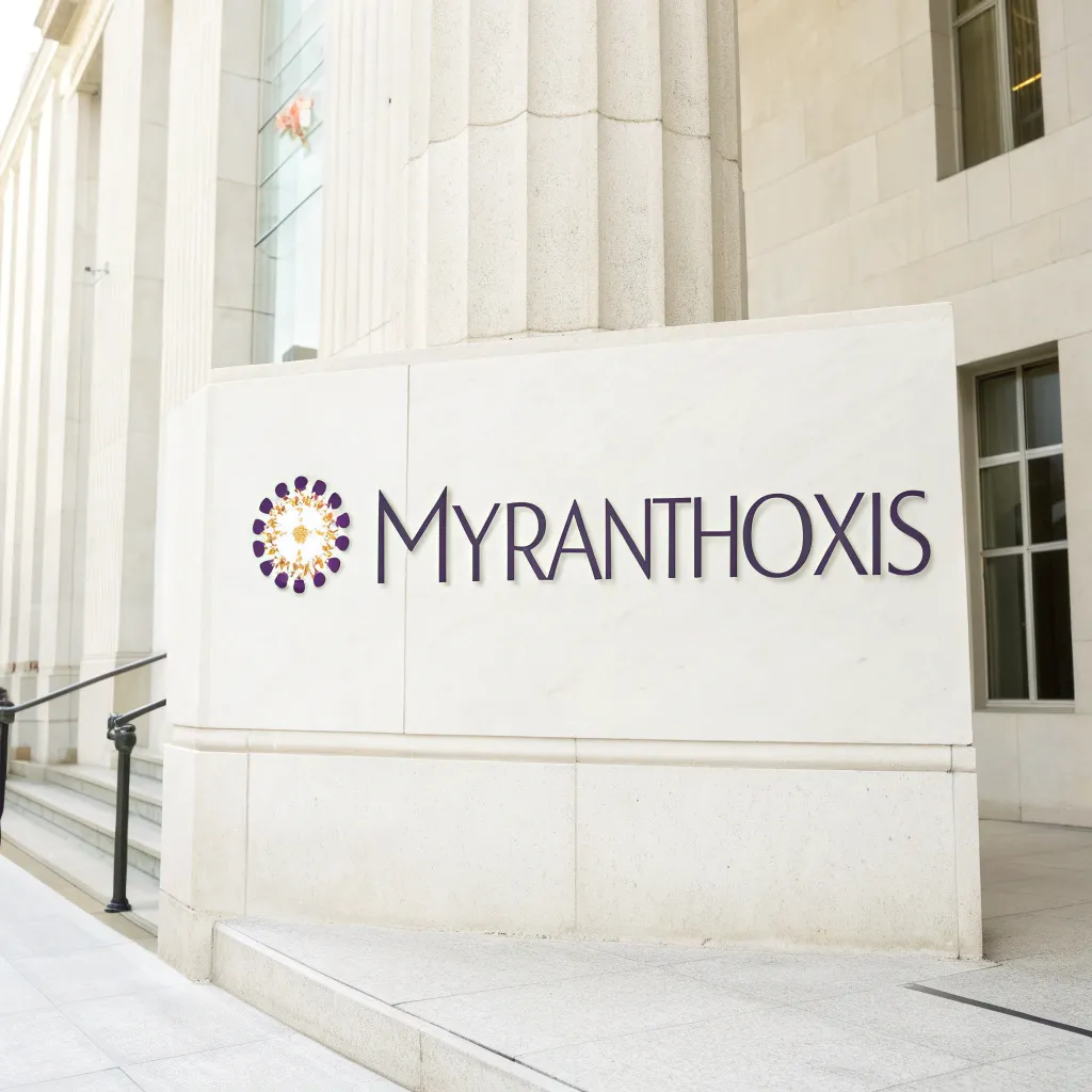MYRANTHOXIS Logo
